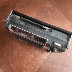 General Electric 7-2880B Long Range Super Radio – Black/Silver – Works Good