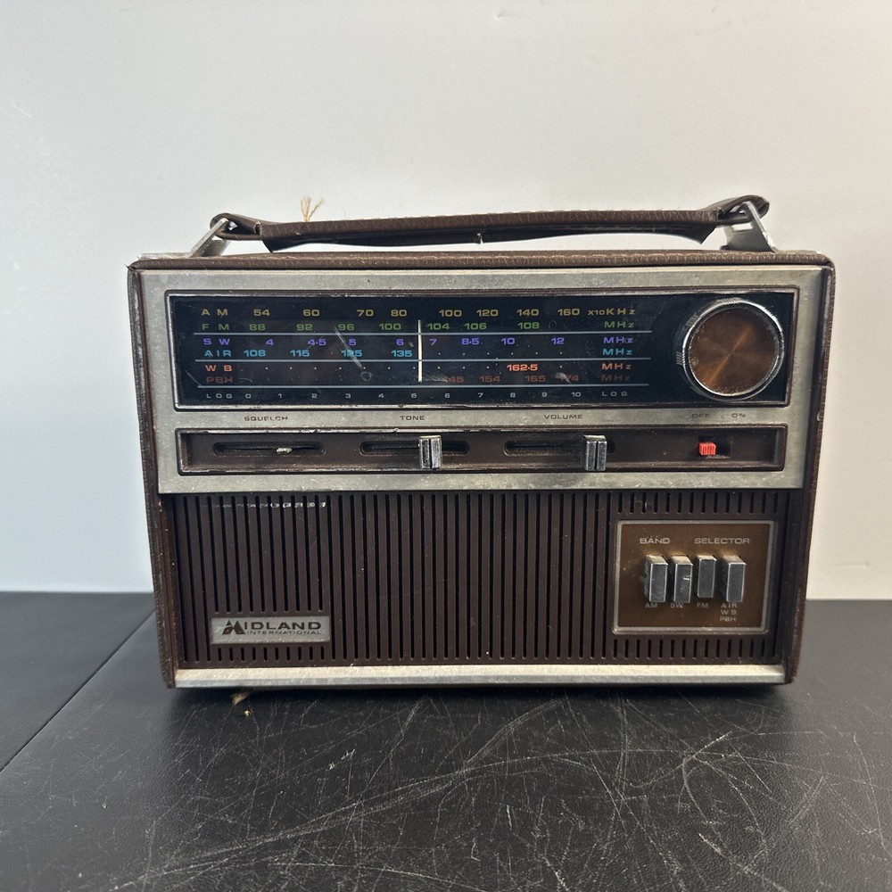Vintage Midland International Model 10-545 Multi-Band AM/FM/SW Weather PBH Radio