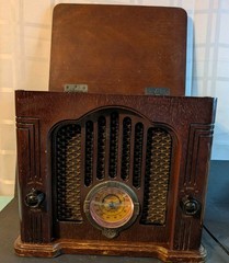GE Classic Radio Player 7-4135A AM/FM Vintage Wood Cassette Tombstone Retro 80s