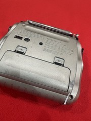 Radio Shack Model 20-238 Portable Emergency Radio w/Dynamo Crank – AM/FM/SW1/SW2