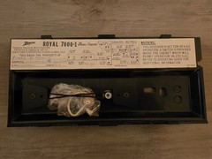 Vintage Zenith Solid State Trans-Oceanic Royal 7000-1, 11 Band Portable Radio