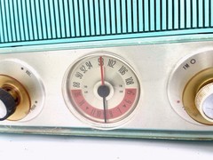 1963 Philco K914-124 Seafoam AM/FM Tube Radio – Mid-Century Modern Dual-Speaker