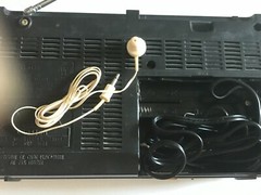 Vintage Panasonic AM/FM 2 band radio, model RF-568D with earphone, works good
