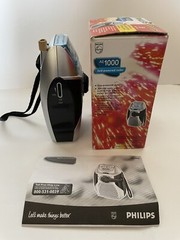 Philips AE1000 Portable Radio AM FM Self Powered Tuner Rechargeable Crank