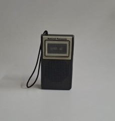 National Panasonic R 1019 Radio Taiwan Vintage Pocket Radio