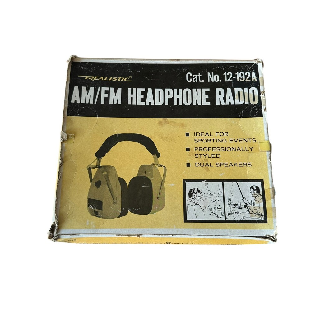 Vintage Realistic Twin Speaker AM/FM Headphone Radio. Model 12-192A