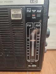 Vintage GE FM/AM Cassette Radio
