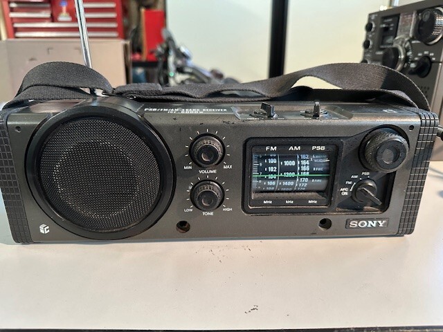 Sony ICF-6000W Vintage PSB/FM/AM Radio 3 Band Receiver – Portable Radio – Works!