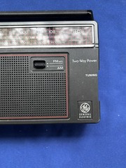 Vintage GE General Electric AM/FM Two-Way Portable Radio Model 7-26600 Old Style