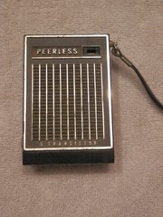 Vintage Peerless 6 Transistor Radio UNTESTED