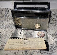 ZENITH Trans-Oceanic 1960&rsquo;s FM-AM Multiband Royal 3000-1 Radio w/ Power Supply