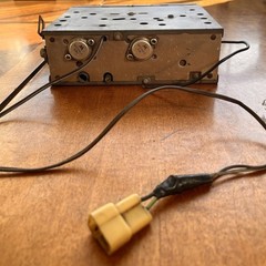 Vintage Motorola FM200A AM/FM Gold Pushbutton Car Radio Stereo 12V USA S/N 30147