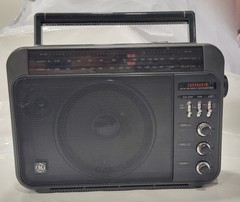 Vtg GE Superadio III 7-2887A AM/FM High Performance Long Range Radio Exlnt