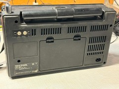 Vintage National Panasonic RF-2200 / DR22 Shortwave Radio