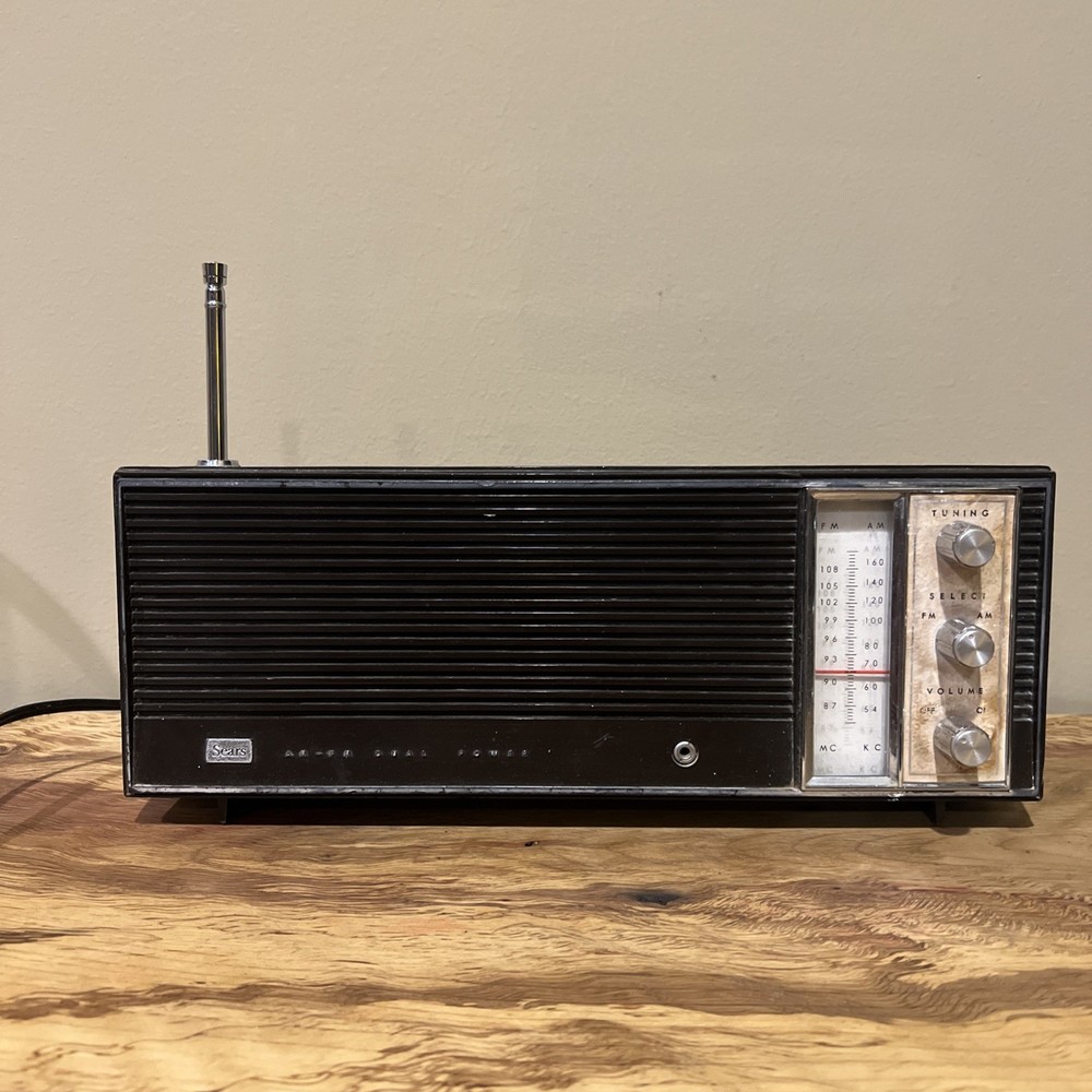 Vtg Sears AM FM Dual Power Radio Model No. 2035 – Working – Japan