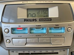 Philips AZ-2750 CD Radio (AM-FM) Cassette Recorder