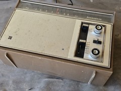 Panasonic RE-7329 AM/FM Vintage 2 Band Older Radio for parts READ AS IS