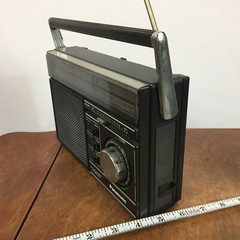 Vintage Panasonic 2 Band AM FM Radio RF Portable Travel Battery Stereo
