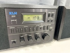 KLH 200 Compact FM/AM Alarm Clock Radio w/Speaker – Great Condition – Tested