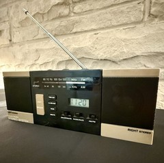 Vintage AM/FM Clock Radio Stereo System w/ One Detachable Speaker – Model # Us-2