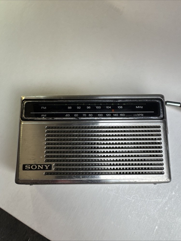 Vintage Sony TFM-6150W 2 Band AM/FM Transceiver Portable Wrist Radio