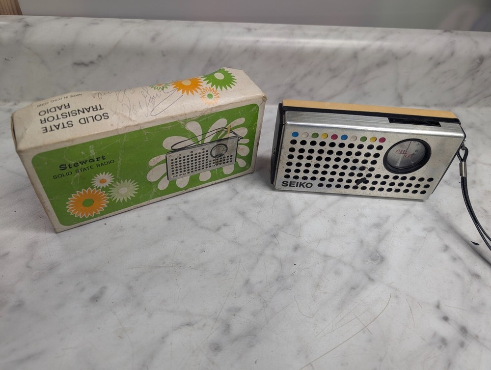 VINTAGE Stewart Seiko Portable AM Battery Solid State Radio ~UNTESTED