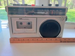Sears Roebuck & Co, USA model 304.21201250 radio/tape Works