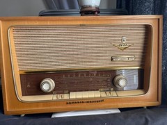 Grundig Majestic 2077 Tube Radio 1958 Tabletop AM/FM/Shortwave