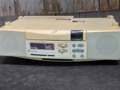 1995 GE Spacemaker 7-4290 Under Cabinet AM/FM Radio CD Player Light Clock VTG