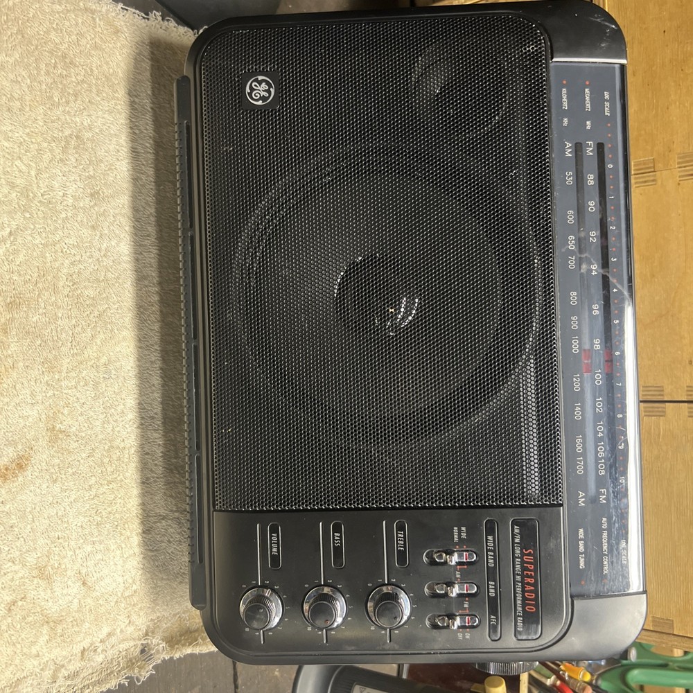 Vintage GE Superadio III Long Range Hi Performance AM/FM Super Radio 7-2887B