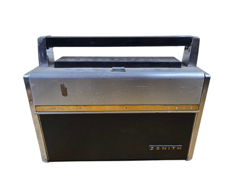 Zenith Trans-Oceanic Royal 1000D Needs Tlc