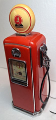 Vintage Light Up Marathon Gasoline Pump Radio AM/FM – Working