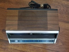 Vintage 80&rsquo;s General Electric Clock Radio 7-4662B Blue Digital
