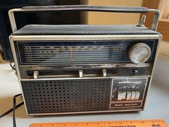 Sears Solid State Hong Kong And PROTON 320 AM/FM Dual Alarm Clock Radio Black