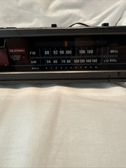 GPX Vintage AM/FM Digital Alarm Clock Radio Model DS584 left speaker not working