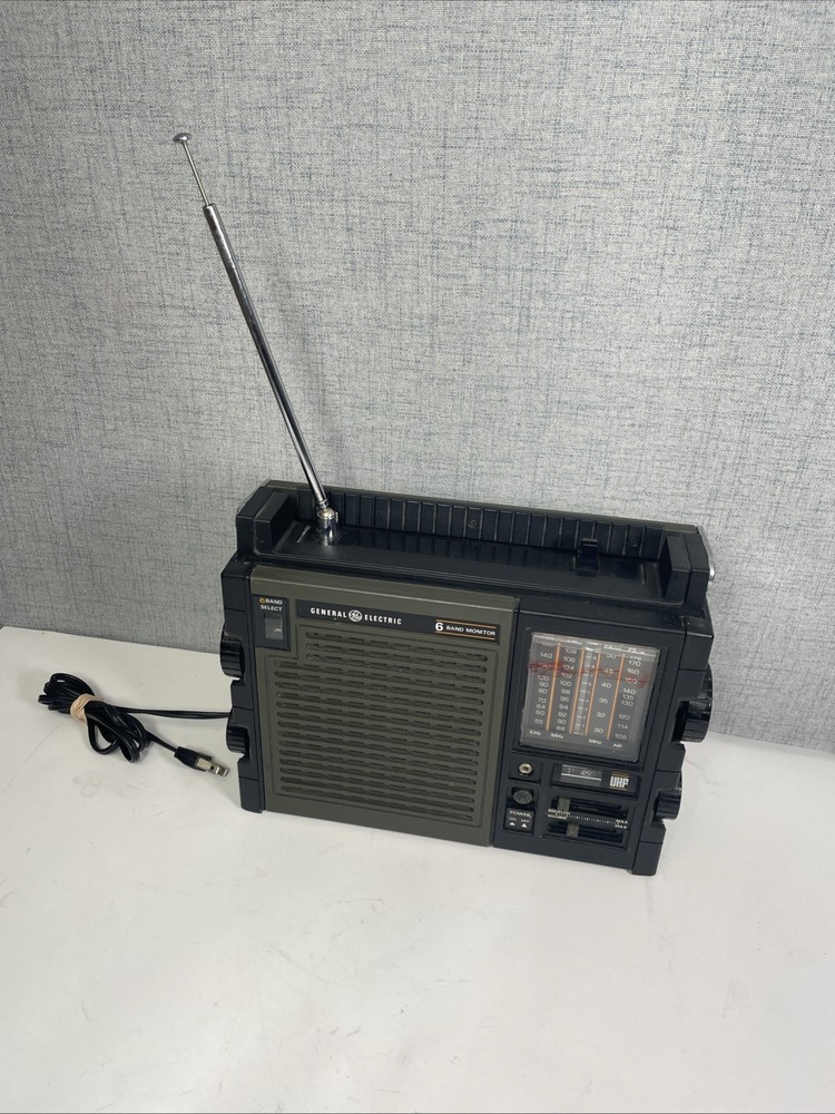 GE General Electric 6 Band Transistor Radio Model 7-2959A Working Read Descripti