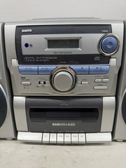 SANYO CWM-470 BOOMBOX PORTABLE STEREO READ DESCRIPTION!!