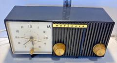 Vintage Motorola Clock Radio Model 5C11E Serial No 9508
