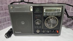 VTG Panasonic Model No. RF-B300 Short Wave Radio Must See *Tested & Working*