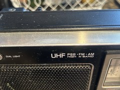 Vintage Panasonic RF-1115 UHF, PSB High, AM, FM, AC/DC portable radio Tested