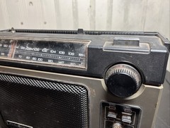 General Electric 7-2880B Long Range Super Radio – Black/Silver PARTS ONLY