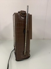 Vintage Seiko AM FM Radio Encased Embossed Leather Battery Or Electric Works