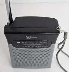 Vintage Radio Shack 1200586 AM FM Pocket Portable Radio