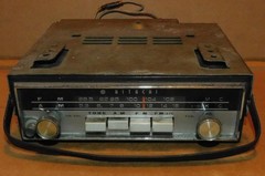 Vintage Hitachi Car AM FM Radio KM-1001R AS IS for Parts Repair