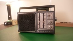 General Electric (GE) 7-2945A Portable Radio RETRO VINTAGE STRANGER THINGS 1980s
