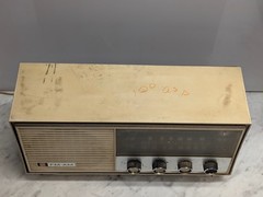 Vintage National Panasonic RE-744 FM AM 2-Band Tube Radio Made in Japan ~