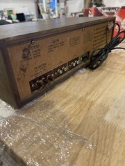 COMMODORE FM-AM STEREO MULTIPLEX / 8 Track Player ( Will Free 2 RCA SPEAKERS )