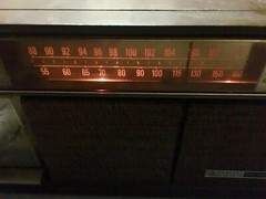 Vintage GE C1550A-Walnut Dual Speaker Tube Radio Receiver with Alarm Clock