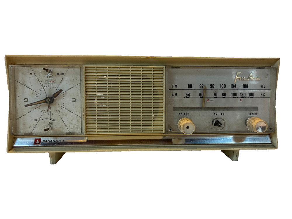 Vintage 60s – Panasonic Clock Radio Model 720 AM FM 2 Band – Parts Only