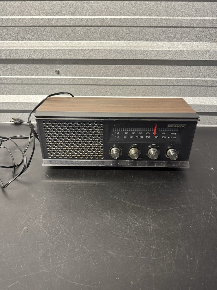 Panasonic Radio AM/FM Model RE-6513 Wood Grain 13.25&Prime; Long Works Vintage Japan